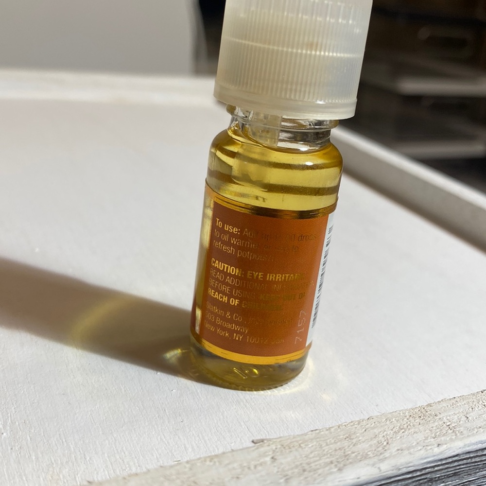 NEVER USED! PUMPKIN Slatkin & Co. Bath and Body Works, Home Fragrance Oil - Picture 2 of 3
